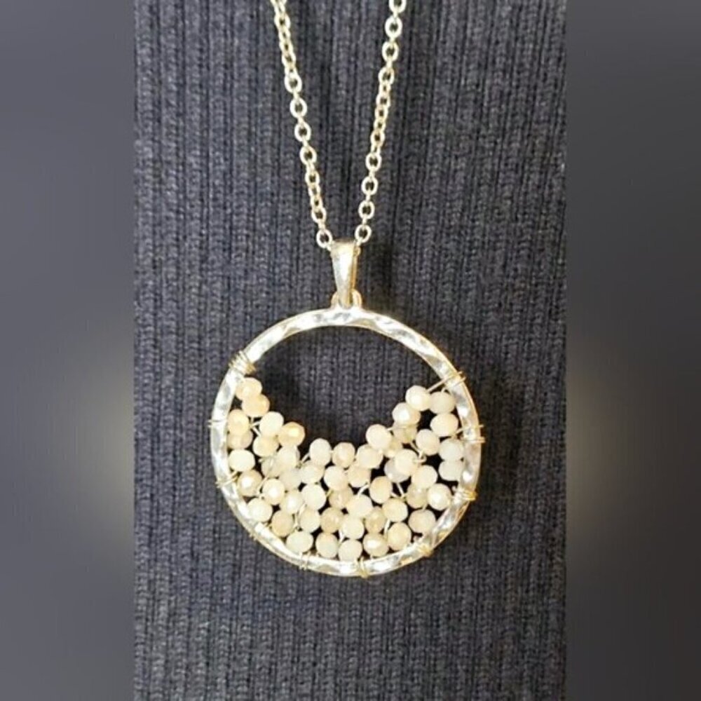 Gold-Tone Hammered Circle Pendant Necklace w/ Cream Faceted Glass Beads - Picture 4 of 5